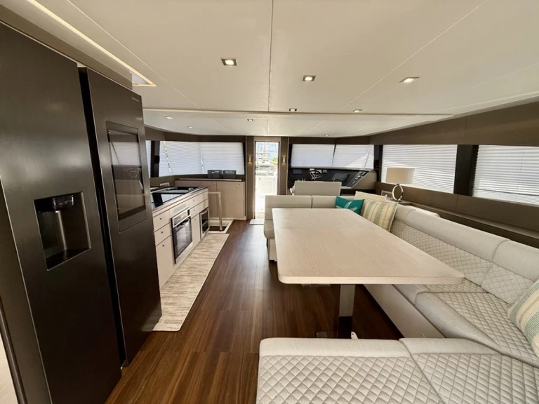 Motorboat for rent Tortola at the best price