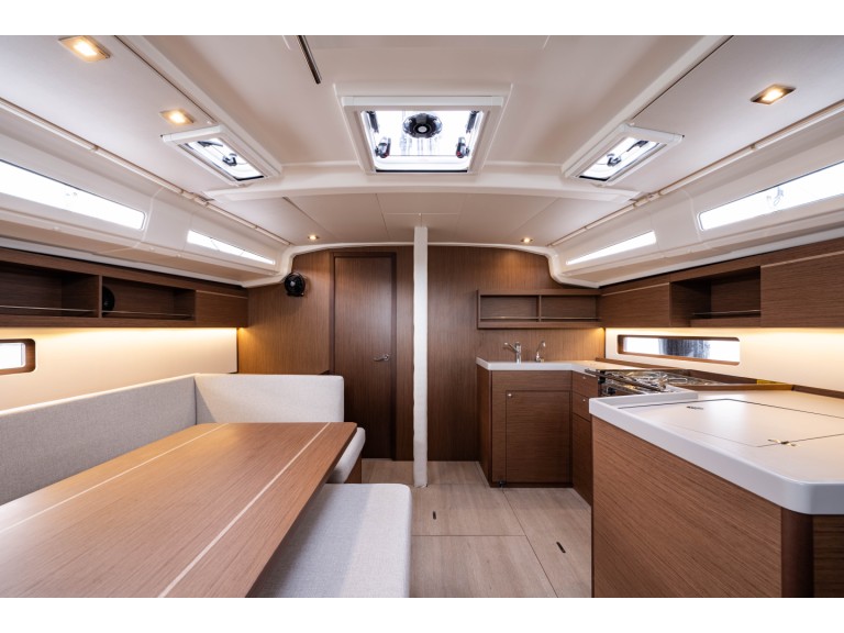 Bareboat Rental Sailboat Bénéteau with a boat licence