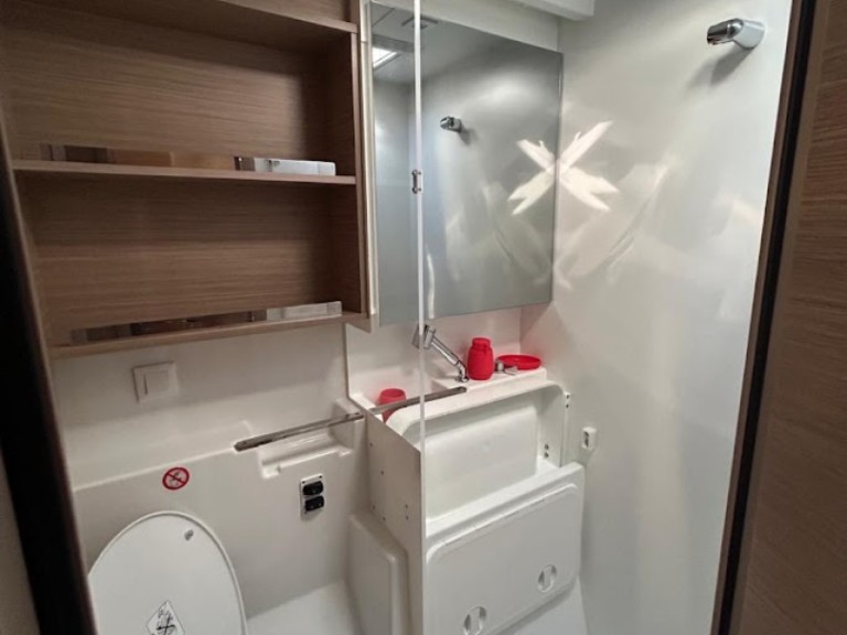 Yacht charter Athens cheap Lagoon 43