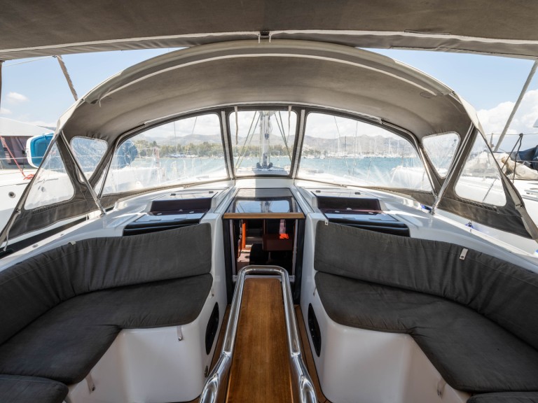 Rent a Hanse Hanse 455 Néa Péramos