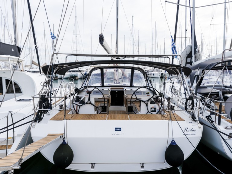 Yacht charter Lefkáda cheap Bavaria C45
