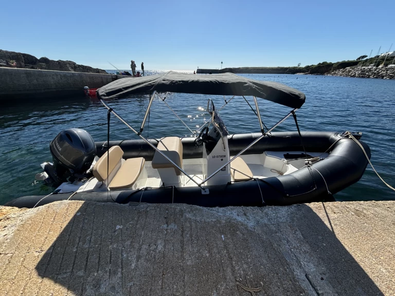 Rent a Bombard Sunrider 650 Locmiquélic