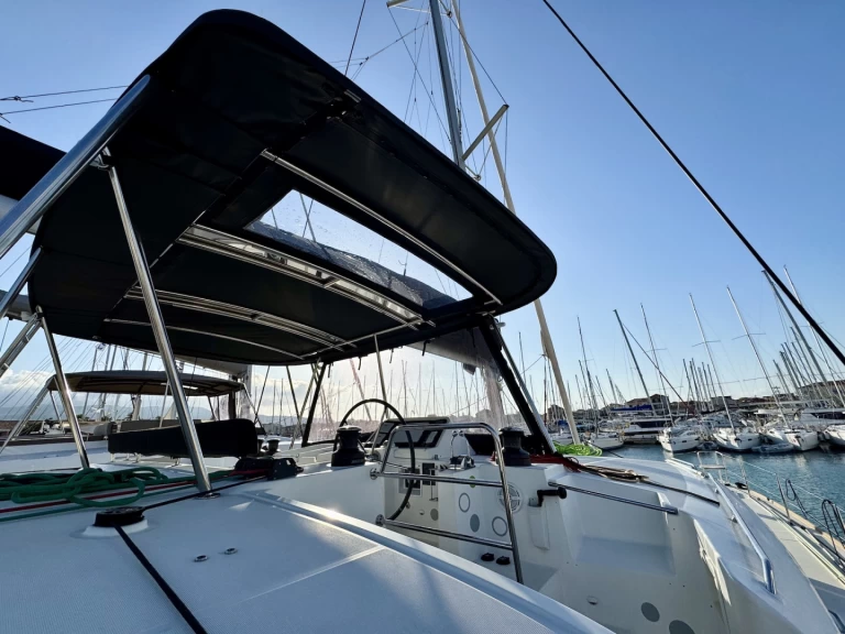 Catamaran for rent Lefkáda at the best price