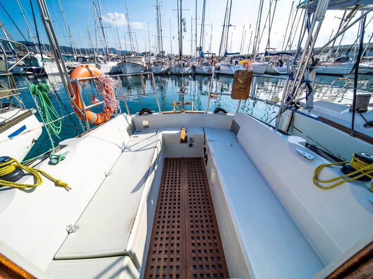 Bareboat Rental Sailboat Dufour with a boat licence