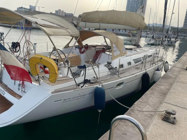 Bareboat Rental Sailboat Jeanneau New Co with a boat licence