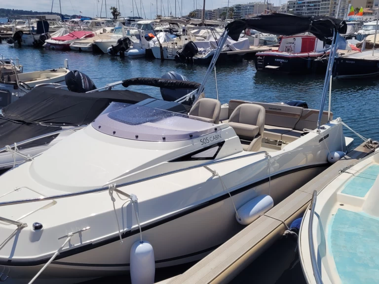 Motorboat rental in Cannes - Quicksilver Activ 505 Cabin