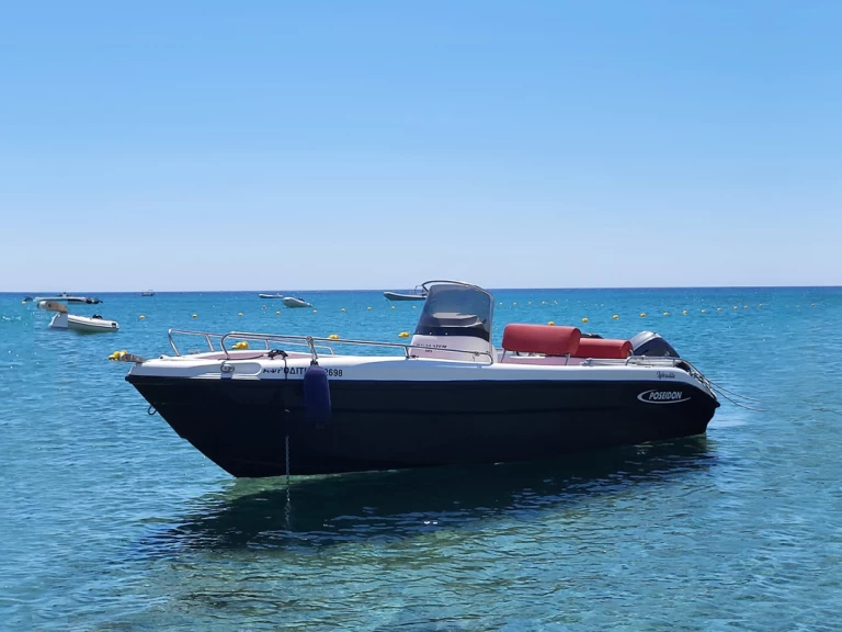 Yacht charter Agía Kiriakí cheap BLU WATER 185
