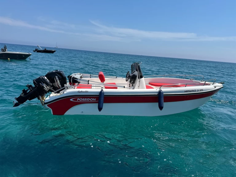 Boat rental Poseidon BLU WATER 185 in Agía Kiriakí on Samboat