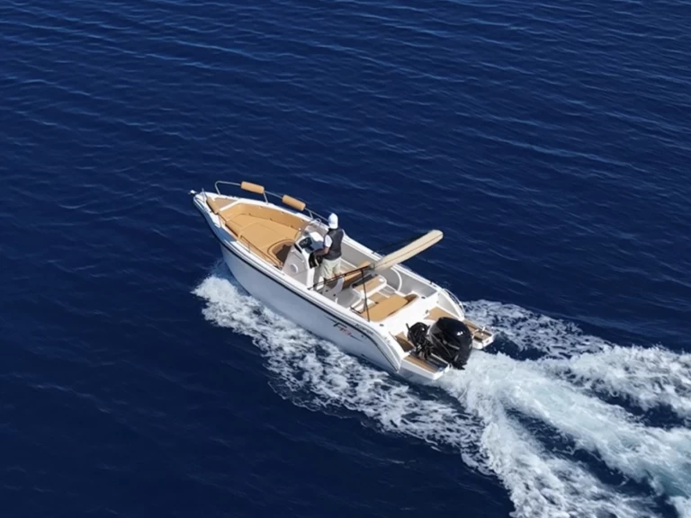 Rent a Karel F 19 Latchi