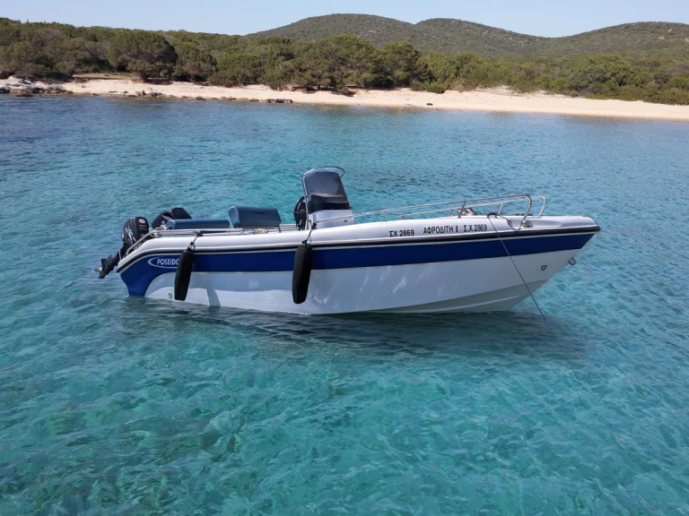 Yacht charter Agía Kiriakí cheap Blu Water 170