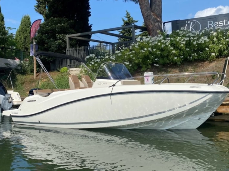Quicksilver Activ 675 Open in Marseille on SamBoat