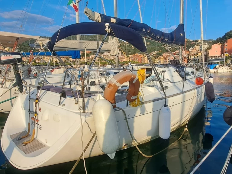 Sailboat rental with or without captain Bénéteau La Spezia