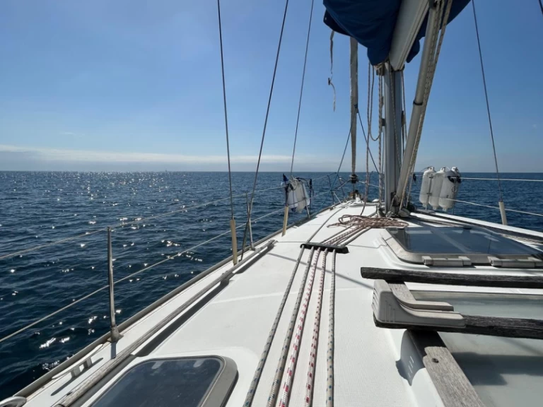 Rent a Jeanneau Sun Odyssey 40 Santa Ponsa