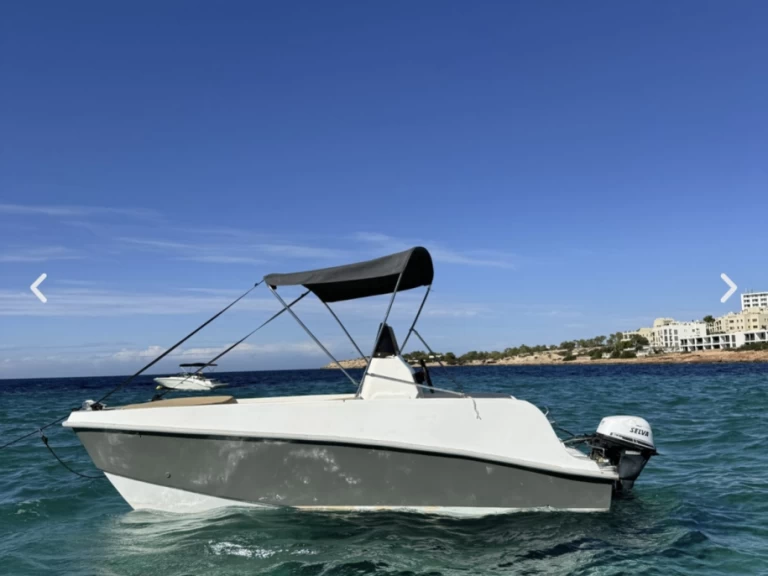 Boat rental Adventure VESTA 550 in Sant Antoni de Portmany on Samboat