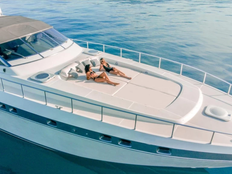Luxury Yacht rental with or without captain Mangusta Puerto Banús