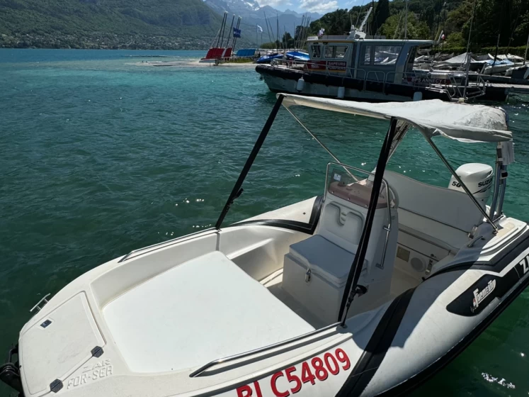 Rent a Zar Zar 43 Classic Luxury Annecy