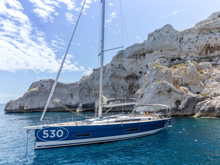Sailboat rental in Olbia - Dufour Dufour 530