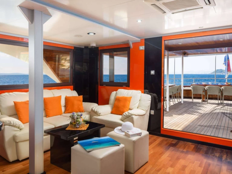 Yacht charter Split cheap Amalia