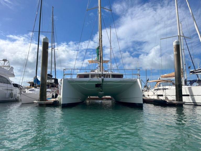 Rent a Bali Bali 4.3 Airlie Beach