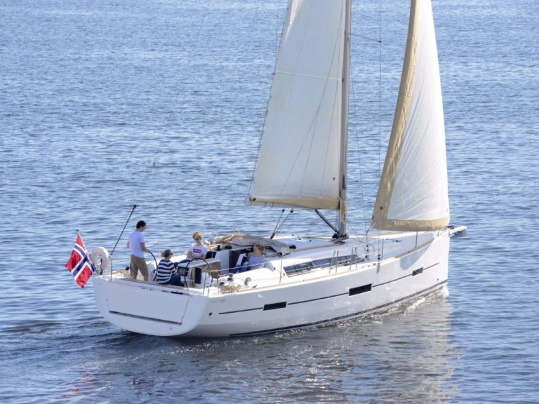 Bareboat Rental Sailboat Dufour with a boat licence