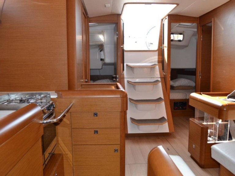 Yacht charter Seget Donji cheap Sun Odyssey 519