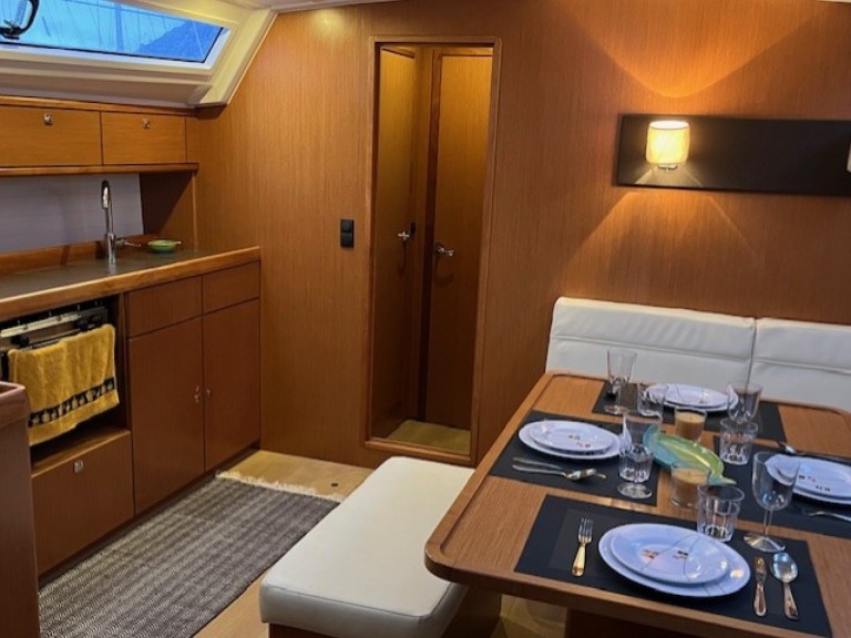 Sailboat for rent Angra do Heroísmo at the best price
