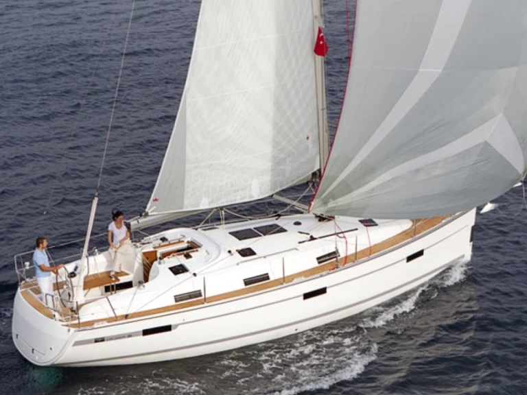 Rent a Bavaria Bavaria 36 Cruiser Grossenbrode