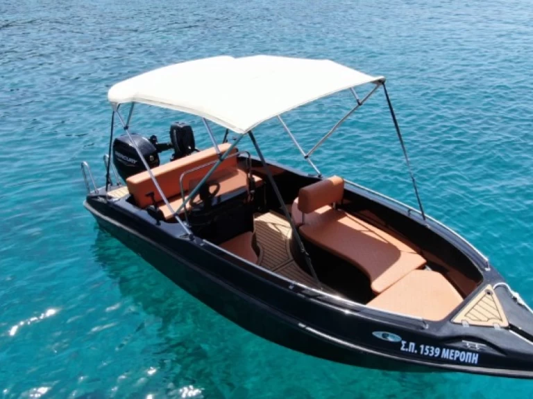 Bareboat Rental Motorboat Nireas with a boat licence