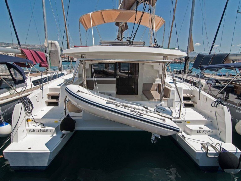 Yacht charter Split cheap Bali 4.5