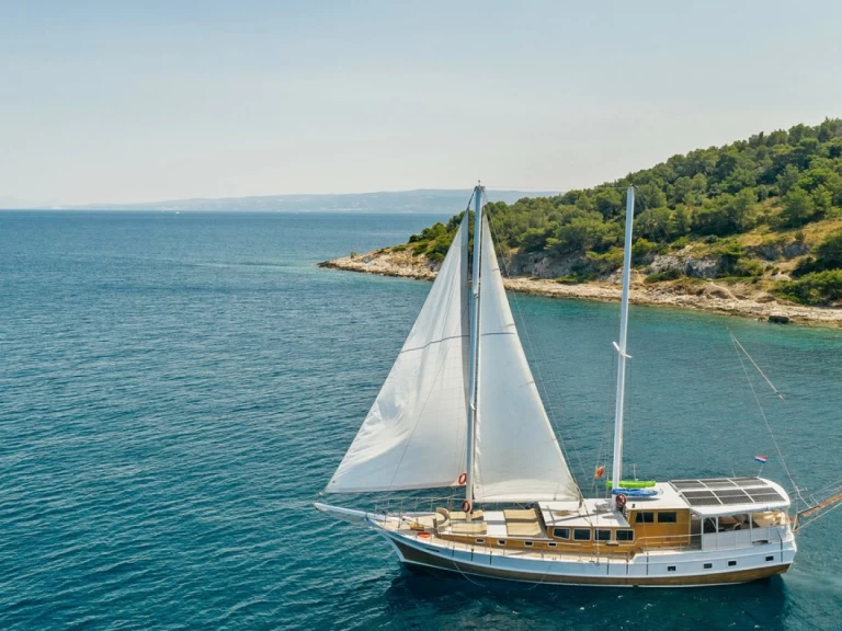 Bareboat Rental Sailboat Custom Made with a boat licence