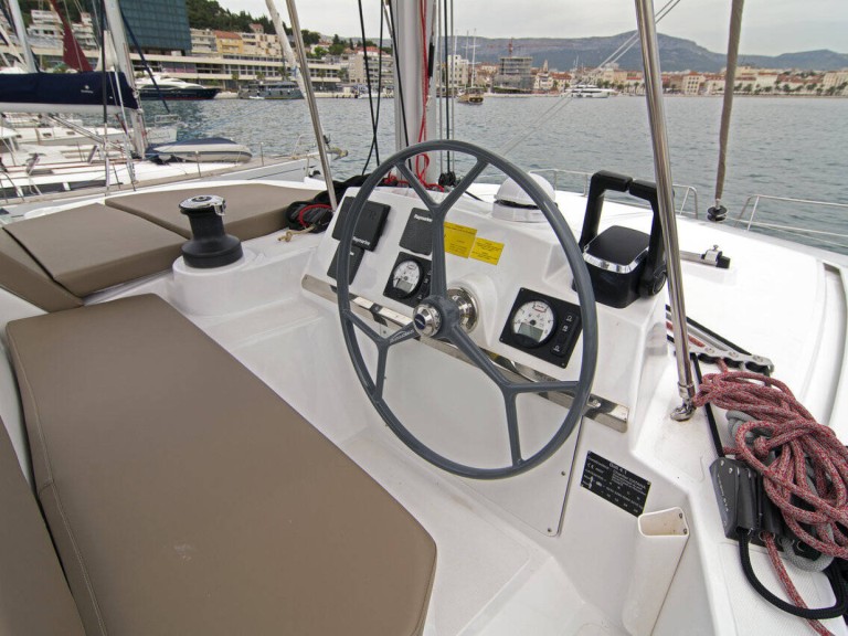 Yacht charter Split cheap Bali 4.1
