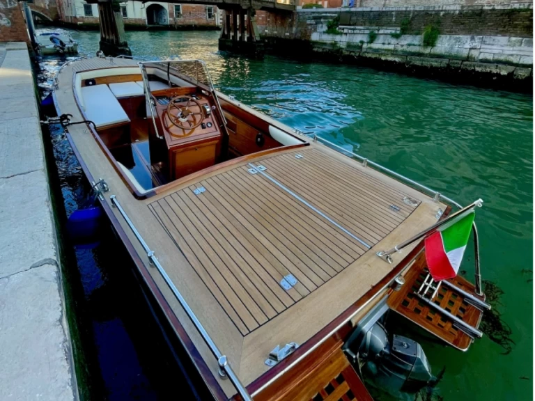Boat rental Barena Open in Venice on Samboat