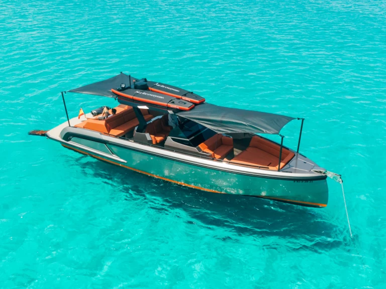 Motorboat rental in Ibiza Town - Vanquish VQ 40 Caja Tres