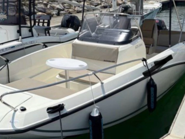 Boat rental Quicksilver Activ 605 Open in La Ciotat on Samboat