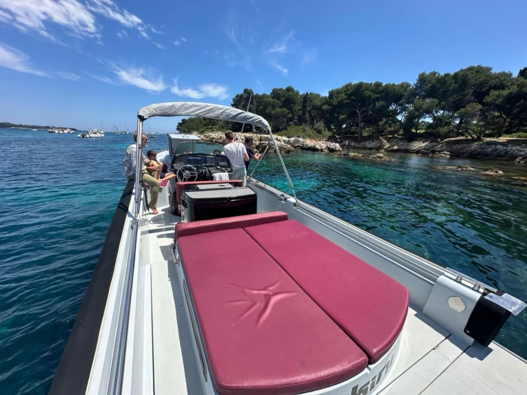 Bareboat Rental Motorboat STS with a boat licence