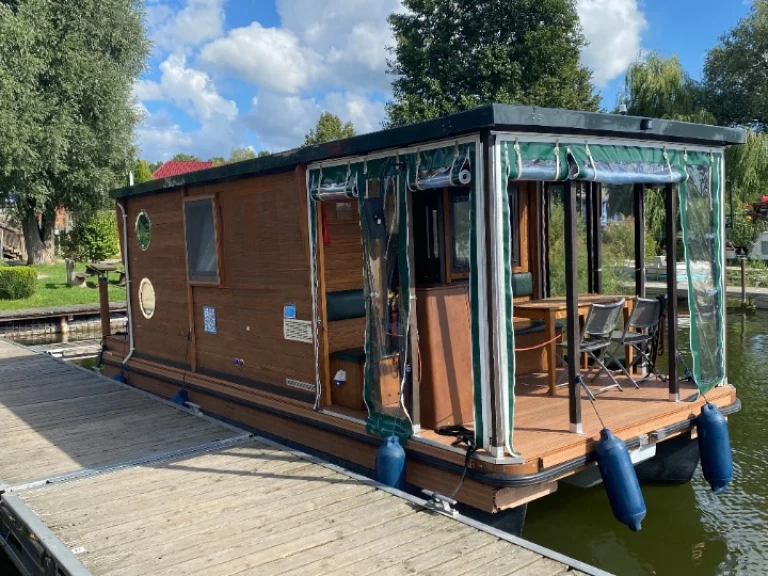 Boat rental Floss D7 in Priepert on Samboat