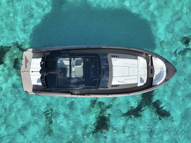 Yacht charter Ibiza Town cheap VQ45 T Top