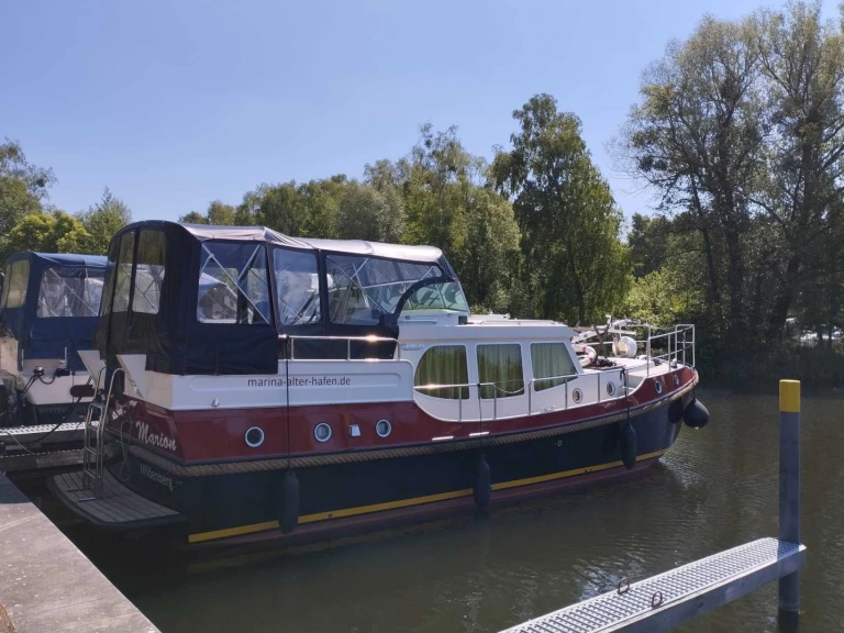 Yacht charter Zehdenick cheap Dutch Sturdy 380 AC Twin "Marion"