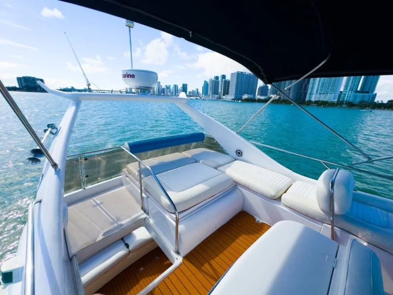 Luxury Yacht rental with or without captain Sunseeker Miami