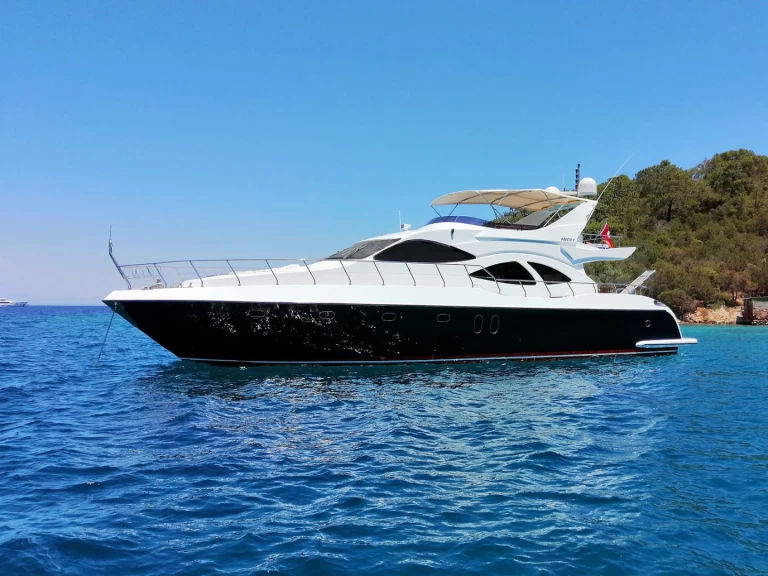 Boat rental Azimuth Azimut luxury  in Beşiktaş on Samboat