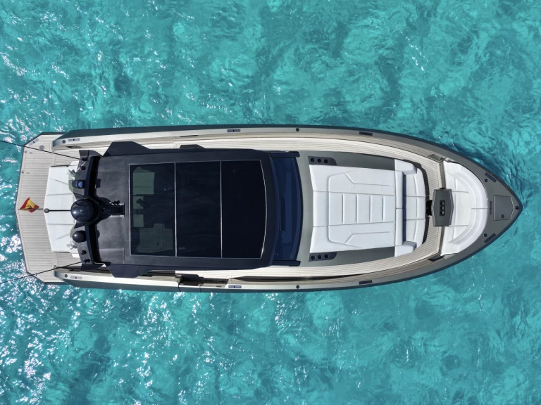 Motorboat rental in Ibiza Town - Vanquish  VQ45 T TOP - TIME