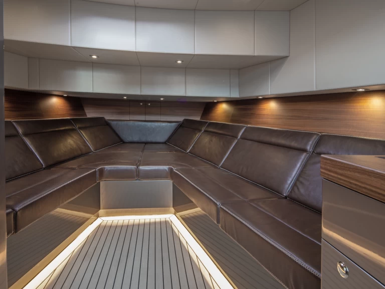 Vanquish VQ52 - CASA ATLANTIS in Ibiza Town on SamBoat