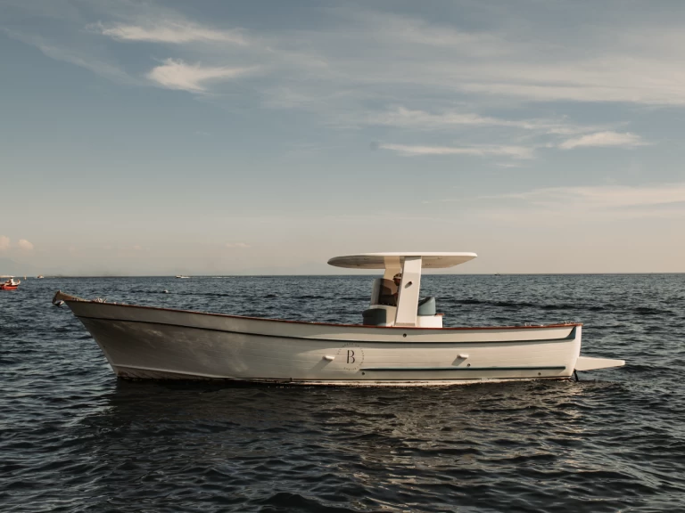 Gozzo FPJ FPT-F4AE0686*Q charter bareboat or captained in  Amalfi