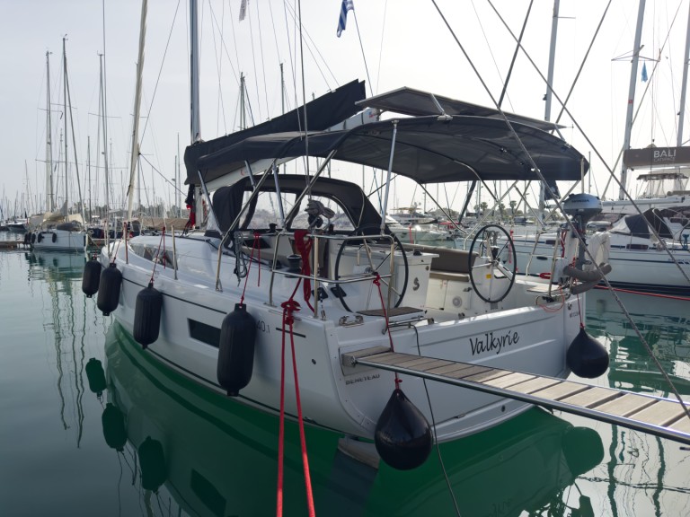 Rent a Bénéteau Oceanis 40.1 Gouvia