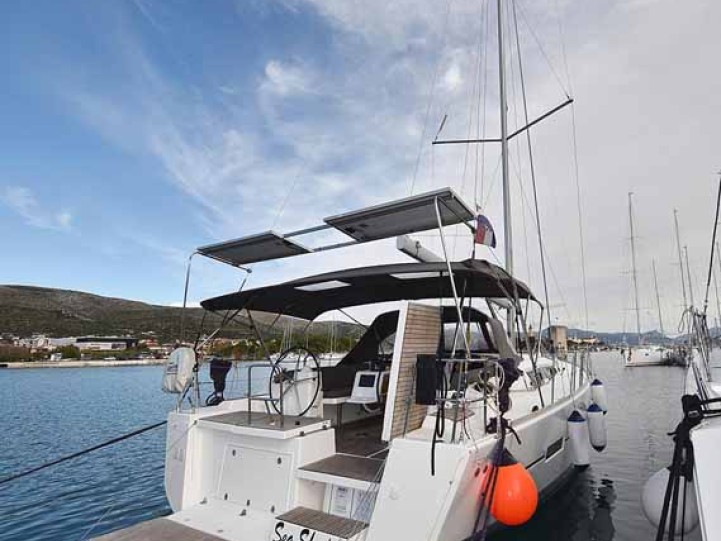 Bareboat Rental Sailboat Dufour with a boat licence