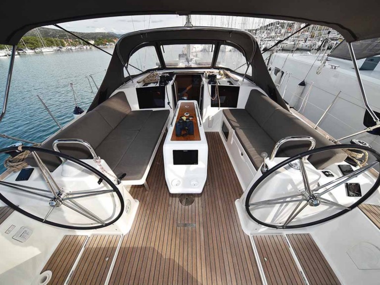 Sailboat for rent Pula at the best price