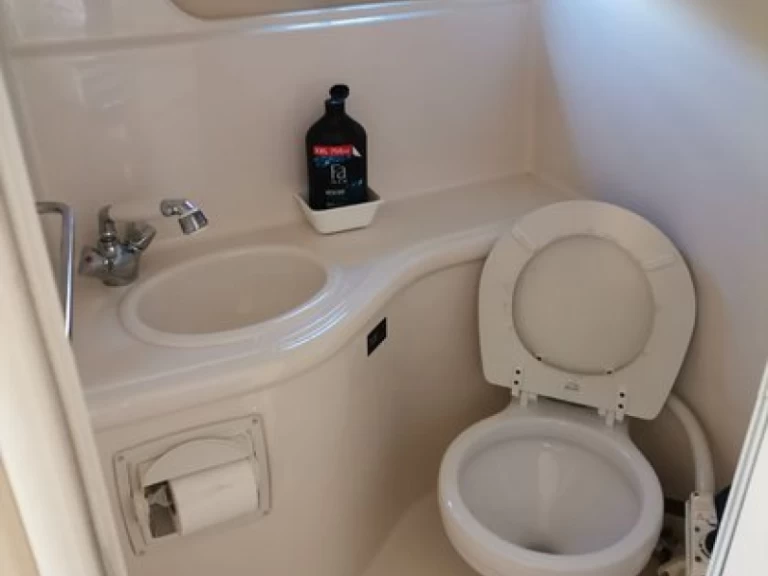 Yacht charter Parga cheap Monterey 295 Sport Yacht