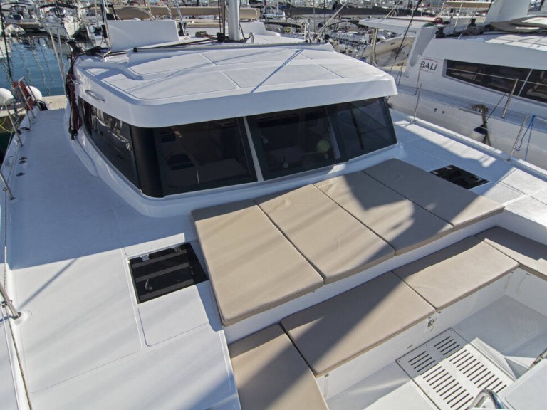 Bali Bali Catspace Voile in Split on SamBoat