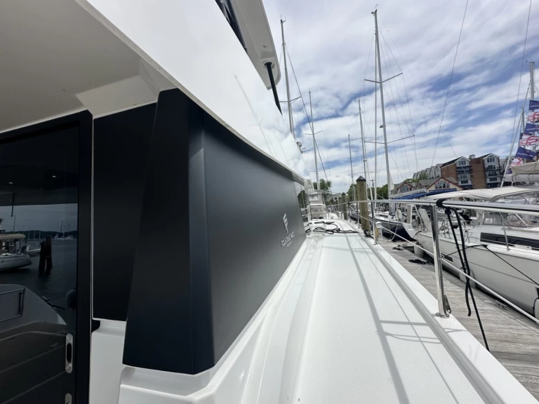 Fountaine Pajot Fountaine Pajot MY6 in Annapolis on SamBoat