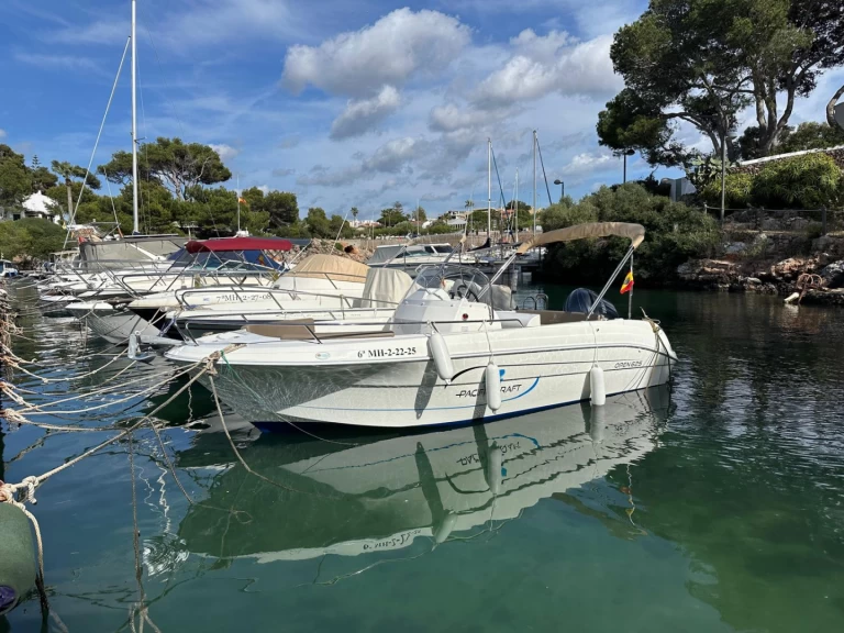 Motorboat for rent Ciutadella de Menorca at the best price